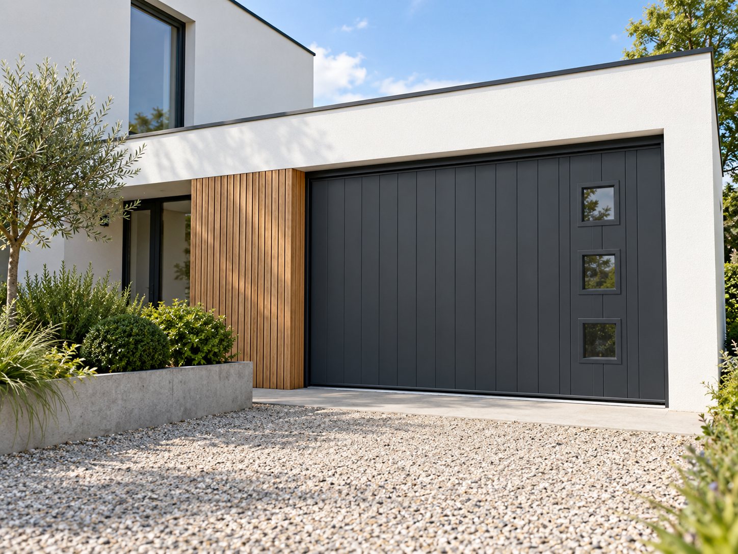 Porte de garage latérale anthracite avec parement bois